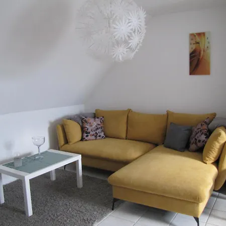 Kleines Juwel Moderne *