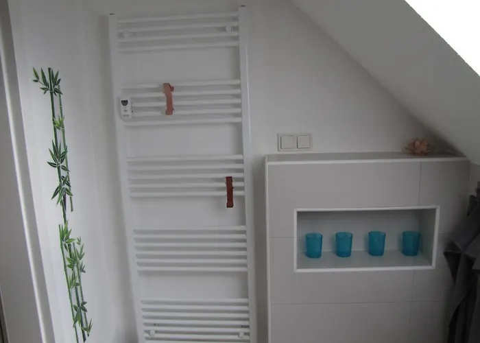 Kleines Juwel Moderne *